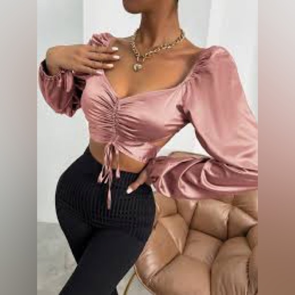 Exaggerated puff sleeves satin boho blouse w shabby chic vacay vibe - Picture 5 of 13